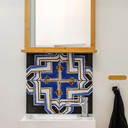 Privée Chez L' Habitant Pour 4 Personnes Habitación en casa particular *