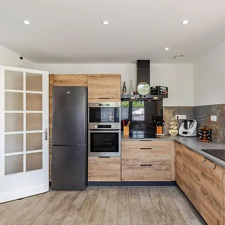 Privat bolig Privee Chez L' Habitant Pour 4 Personnes Lourdes